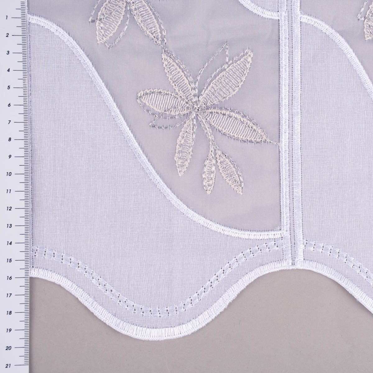 Meterware Scheibengardine Organza nähfrei Stickerei Blumen weiß beige 70cm, SCHÖNER LEBEN., stark perforiert, Stickerei/Stickstoff, bestickt