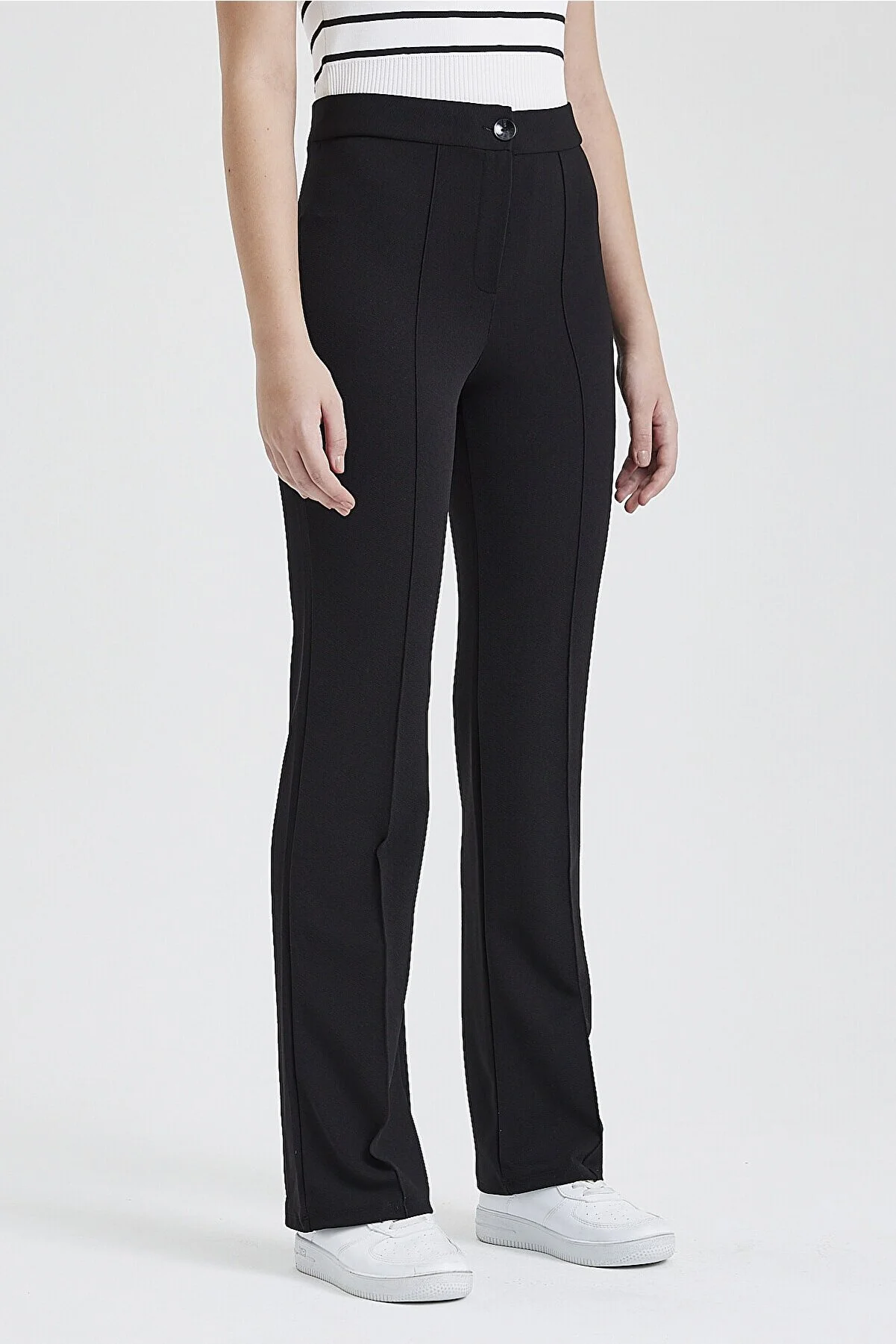 macharelbasic  Schwarze Palazzo-Hose mit hohem Bund und schmaler Passform und ausgestelltem Bein für Damen