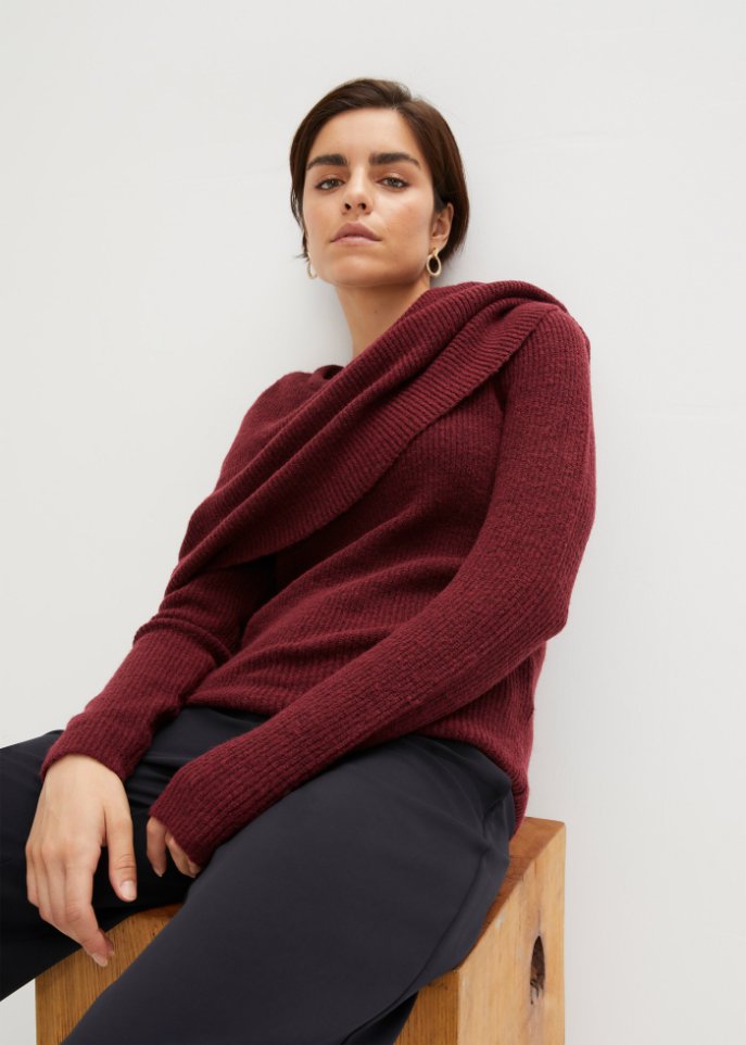 Pullover mit variablem Schal-Element