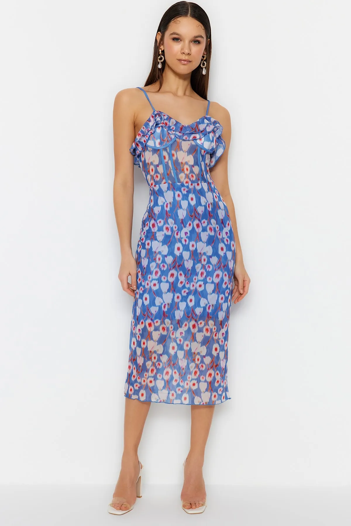 Trendyol Collection  Elegantes Abendkleid aus mehrfarbigem Tüll TPRSS23EL00500