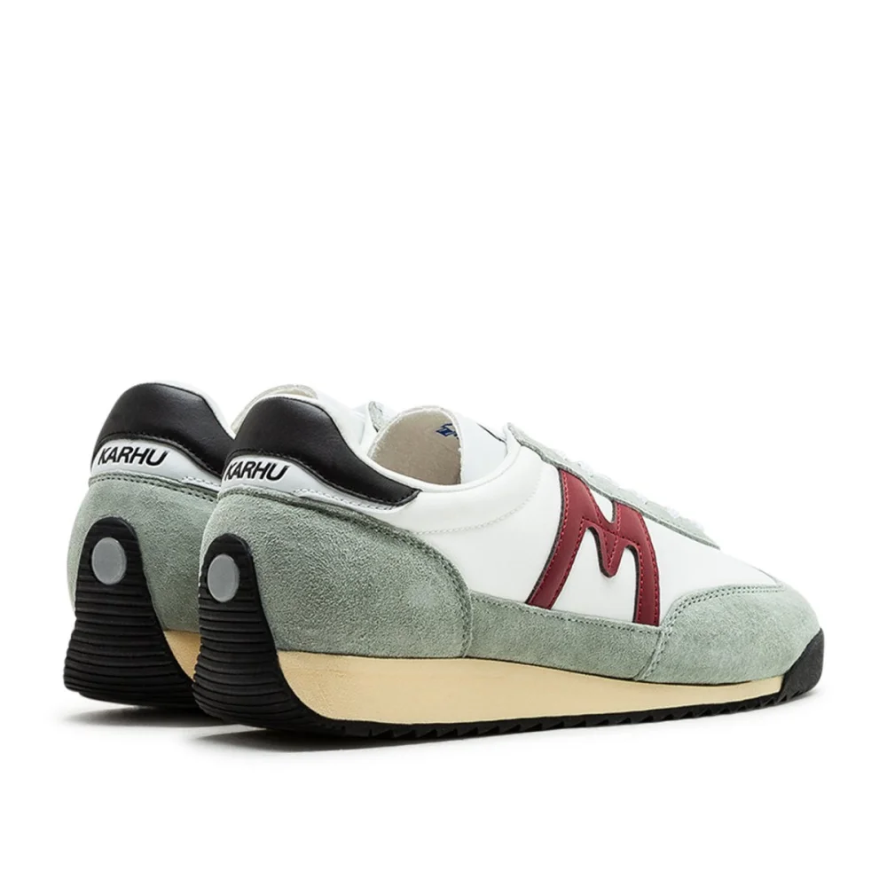 Karhu Mestari F805055 / grau