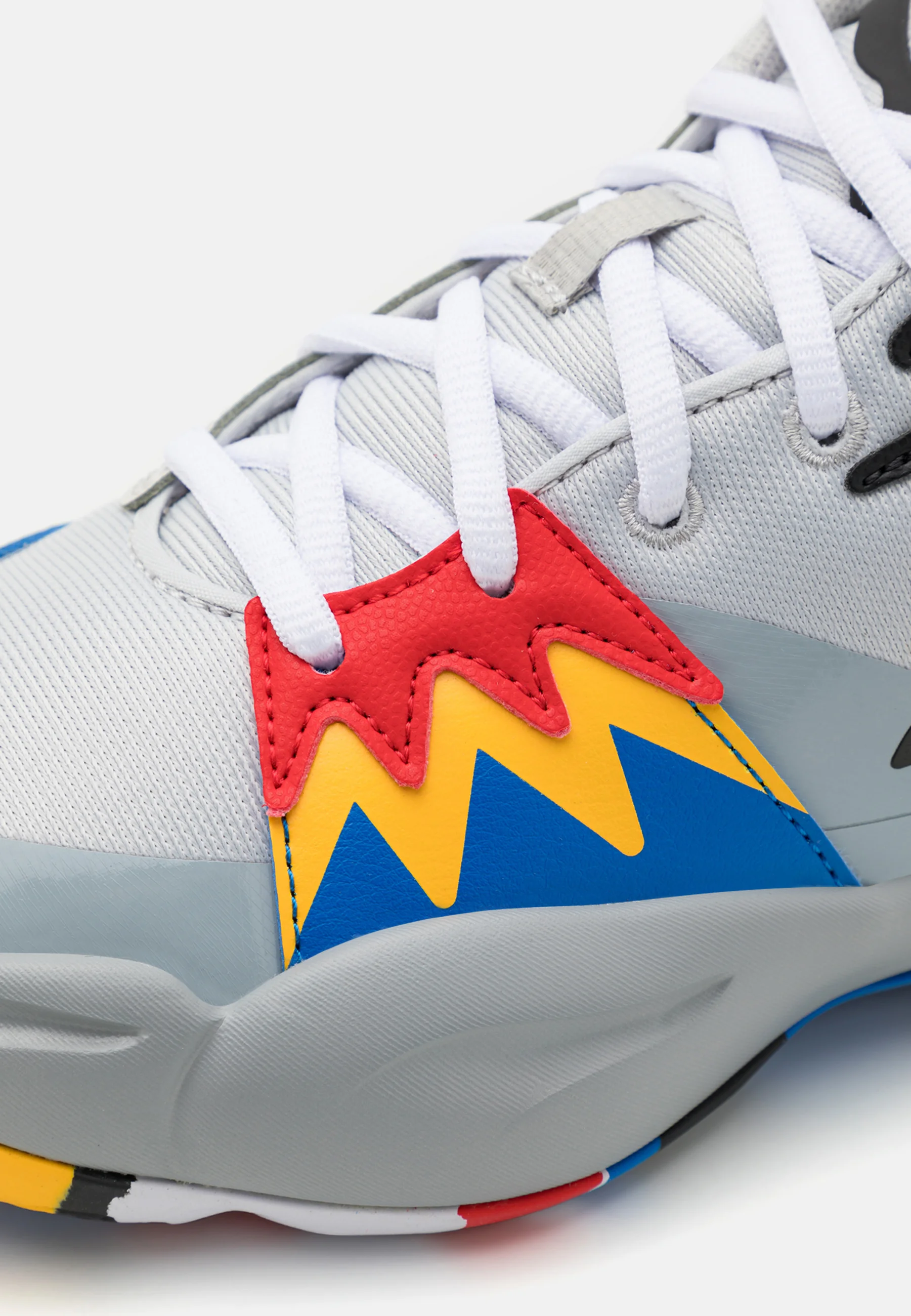 Puma GENETICS JR UNISEX - Zapatillas de baloncesto