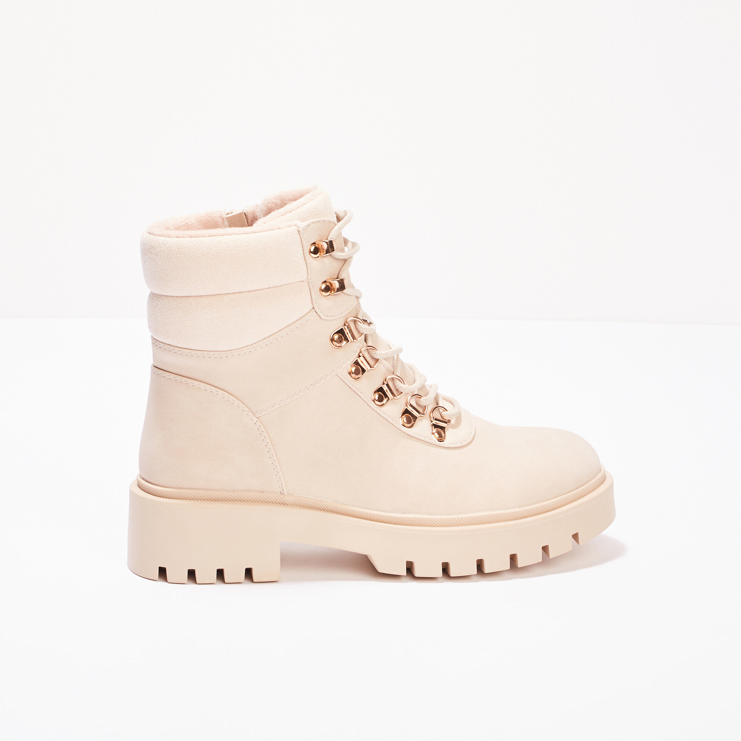 Bottines montagne crantée ivoire femme | Cache Cache