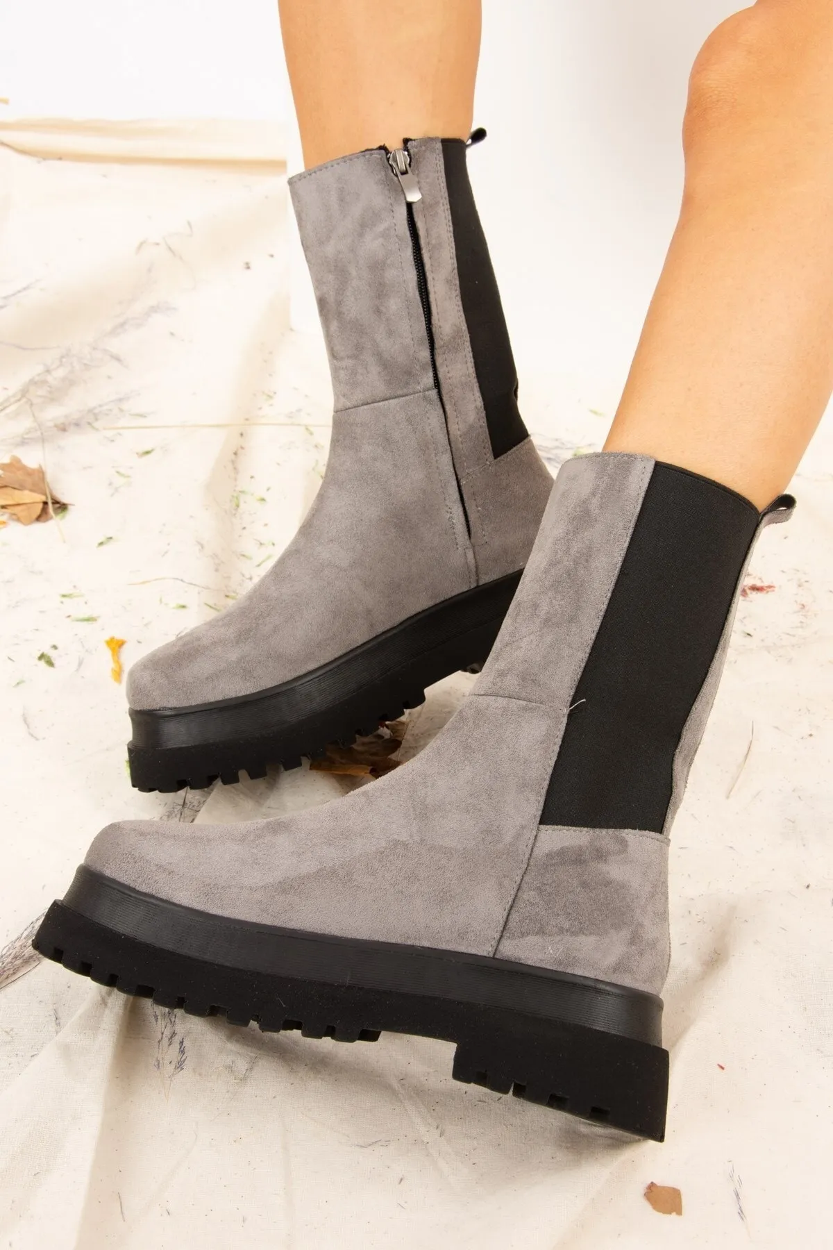 Fox Shoes  Graue Wildlederstiefel für Damen J267063102