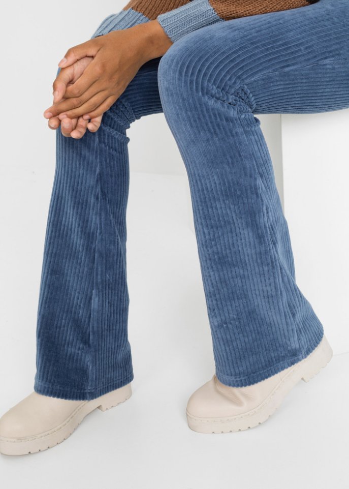 Ausgestellte Leggings in Cordoptik