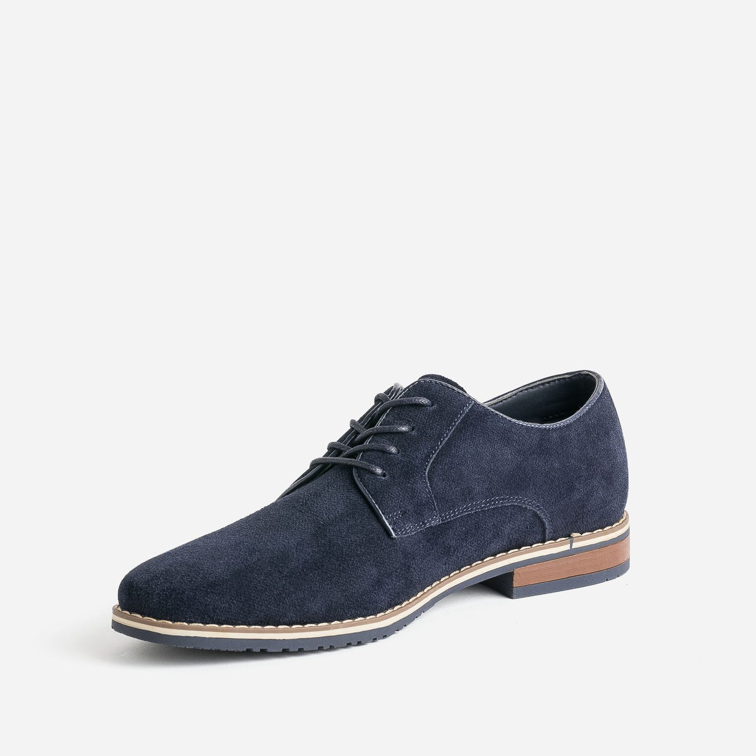 Derby marine en cuir velours embossé
