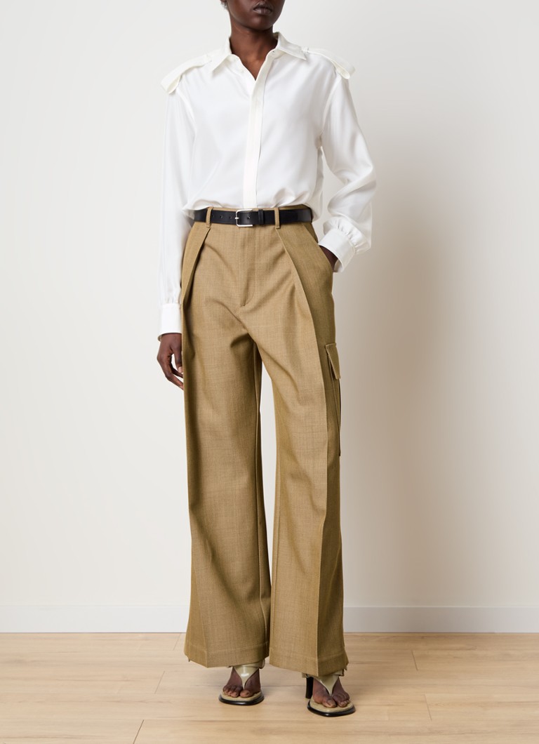 Pantaloni cargo din lână Burberry, talie înaltă, croi larg, cu buzunare laterale.