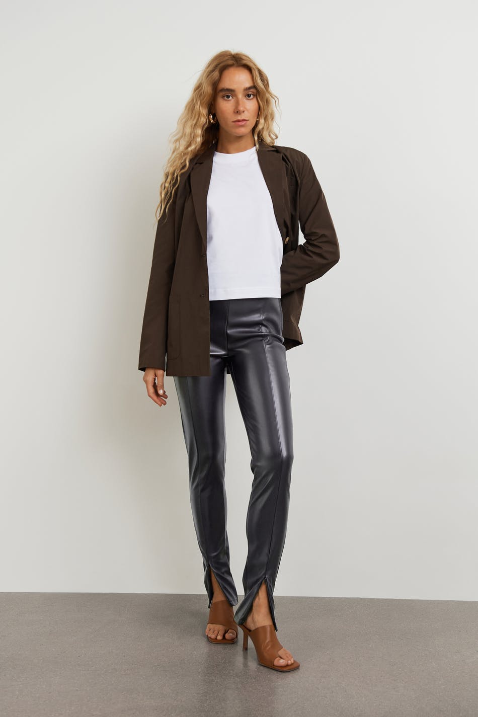 Carrie slit leggings