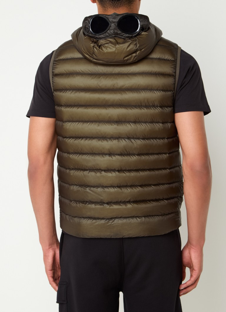 Vestă matlasată de la CP Company, umplută cu puf și prevăzută cu buzunare cu fermoar.
