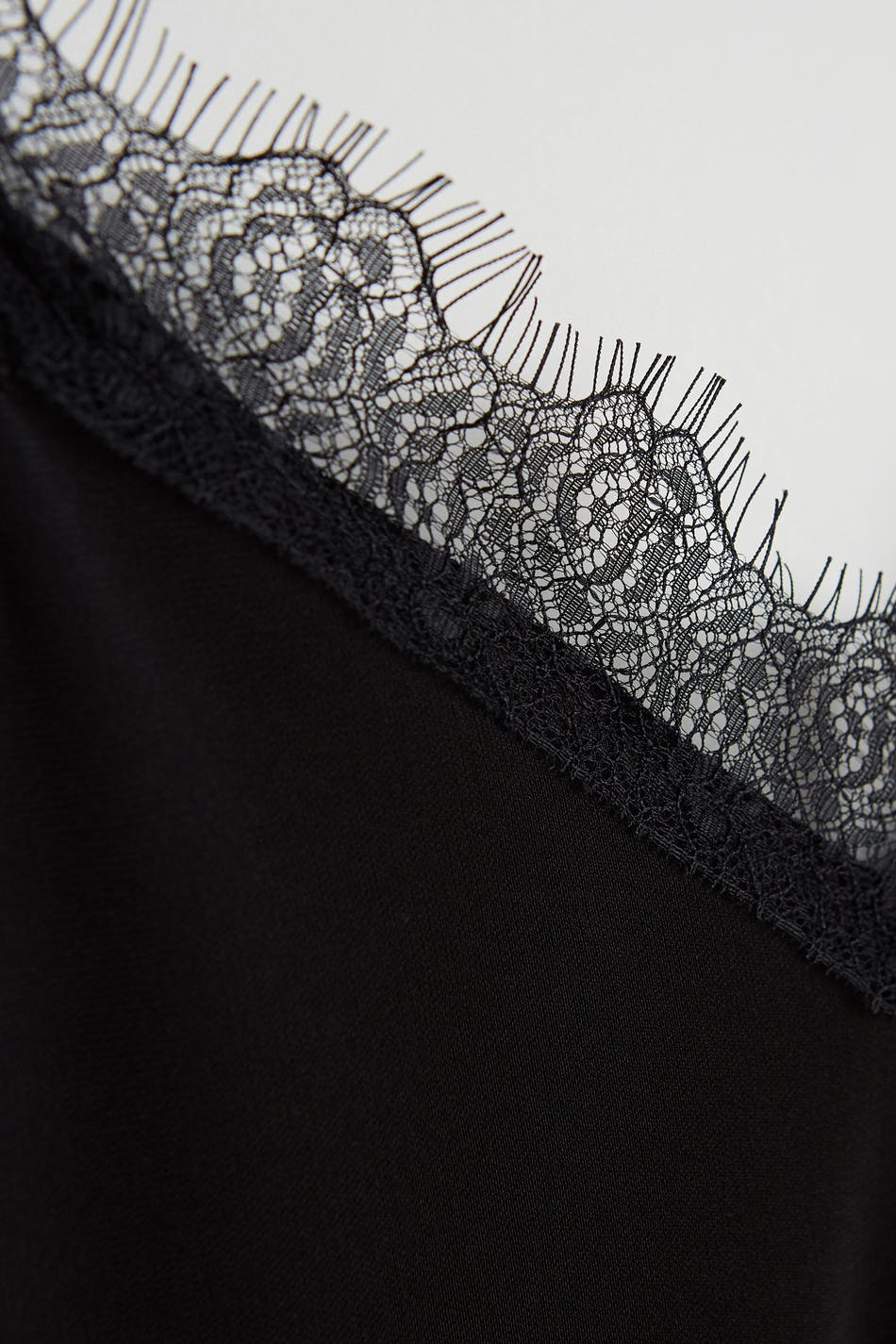 Elsa lace singlet