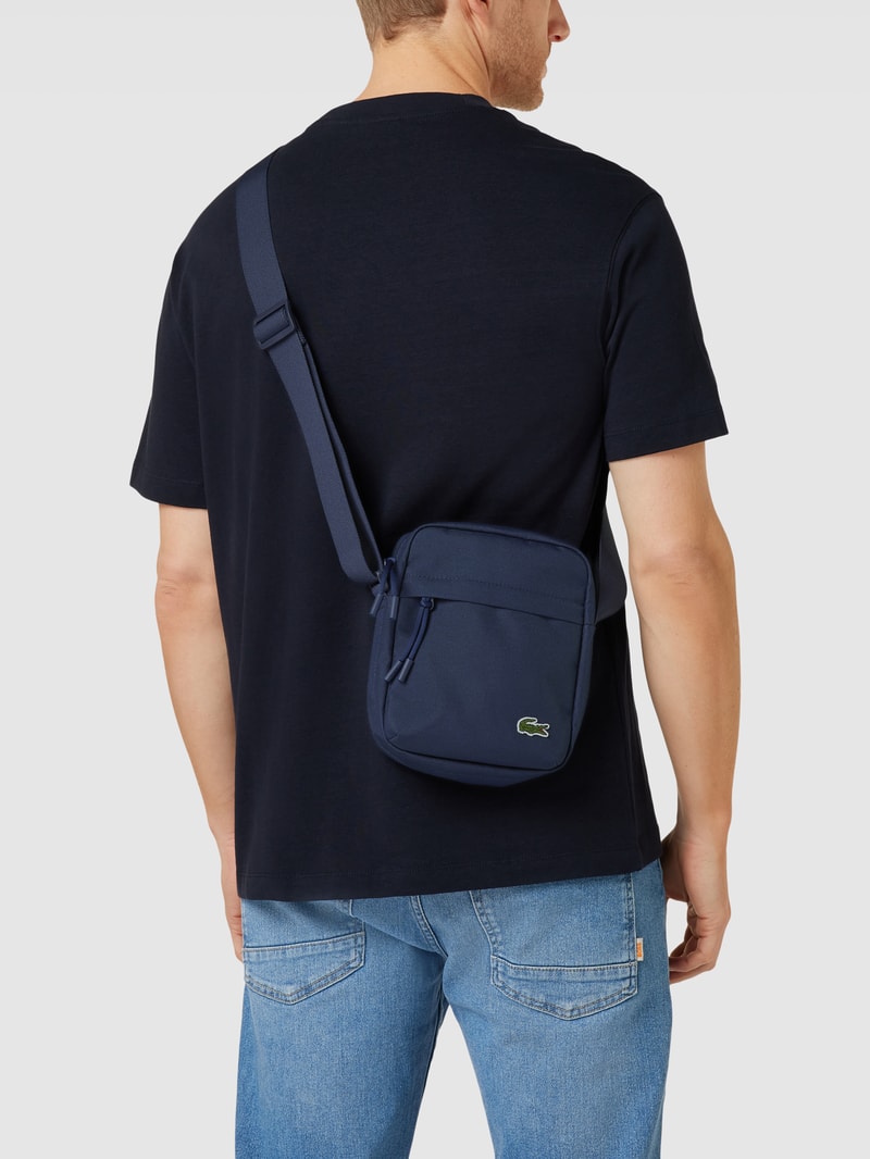 Bauchtasche mit Label-Stitching Modell 'CAME' in marineblau