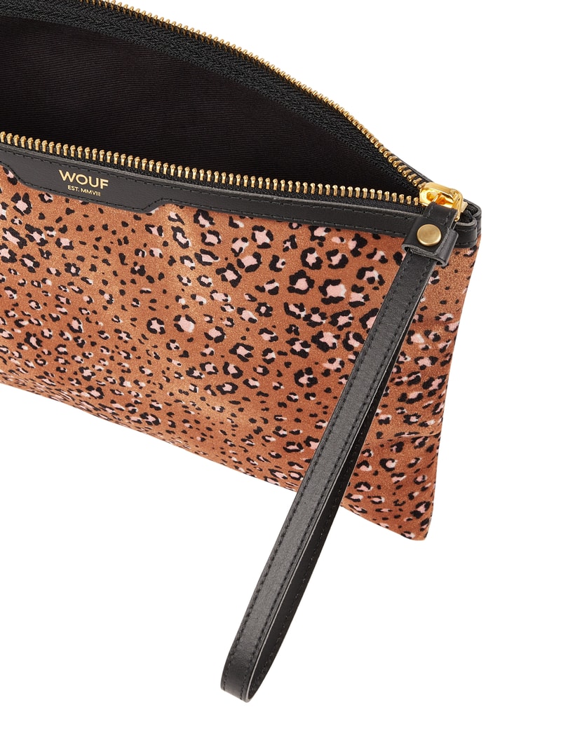 Pochette aus Samt Modell 'Bruna' in cognac