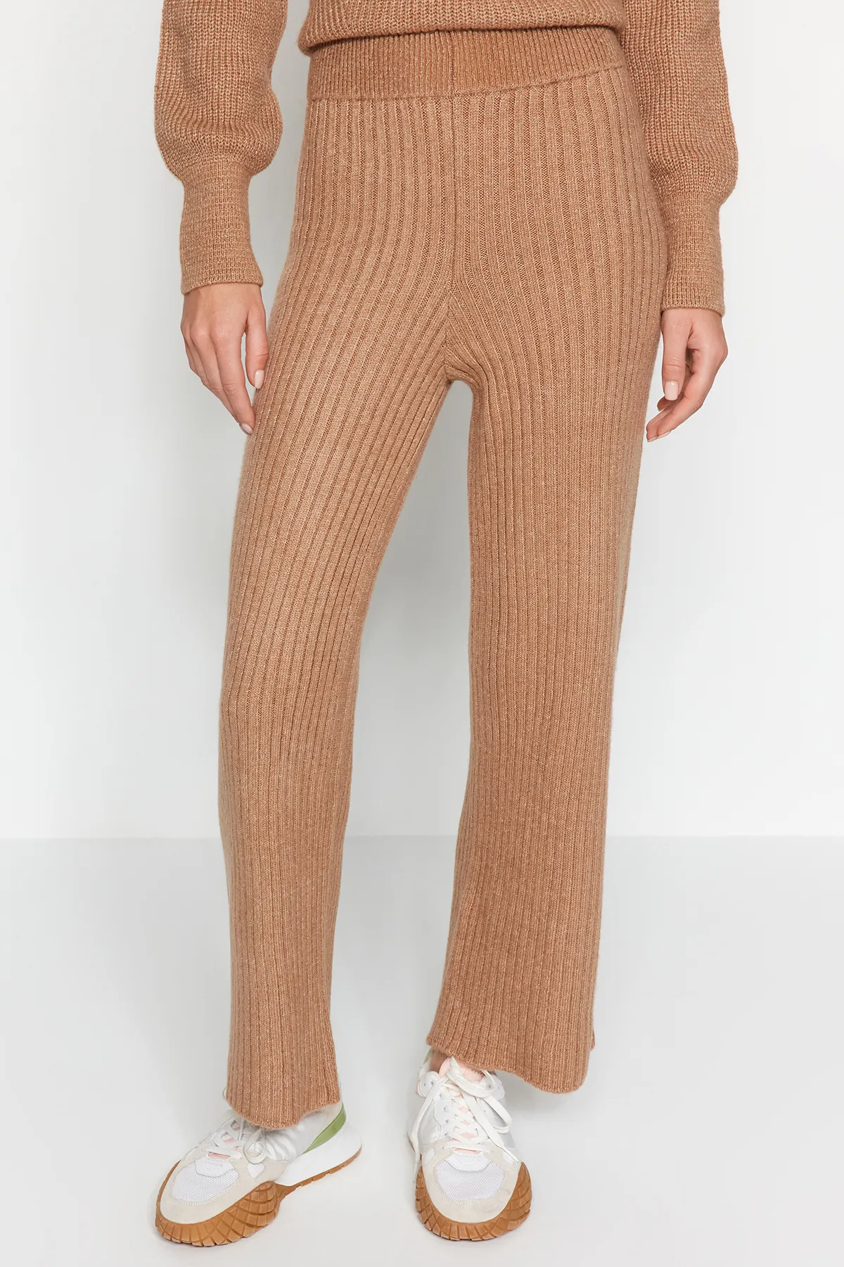 Trendyol Collection  Camel Care Collection Strickoberteil und -unterteil-Set TWOAW24AU00097