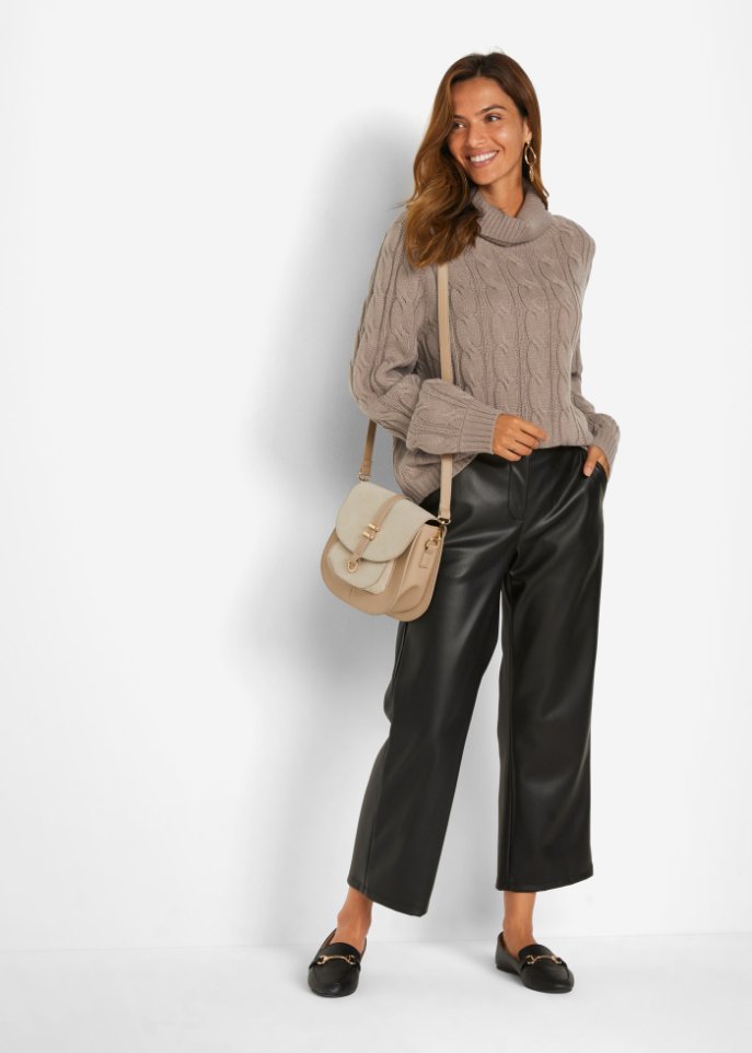 Rollkragenpullover mit Zopfmuster