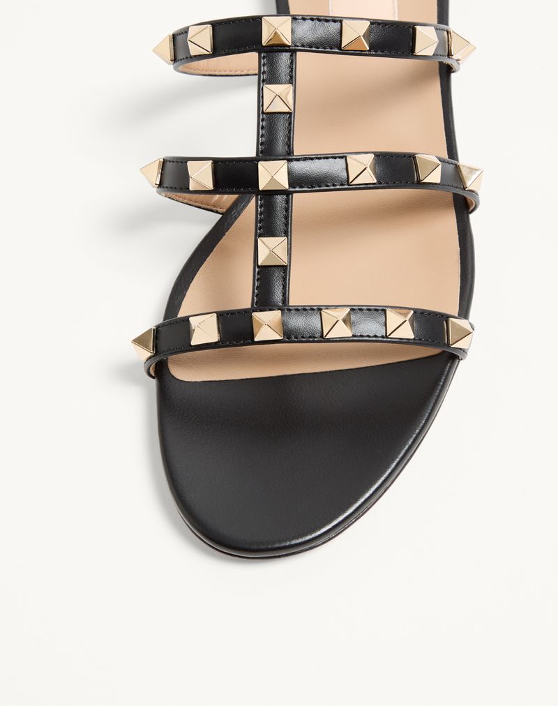 Sandália Rockstud Low Slide em couro de bezerro