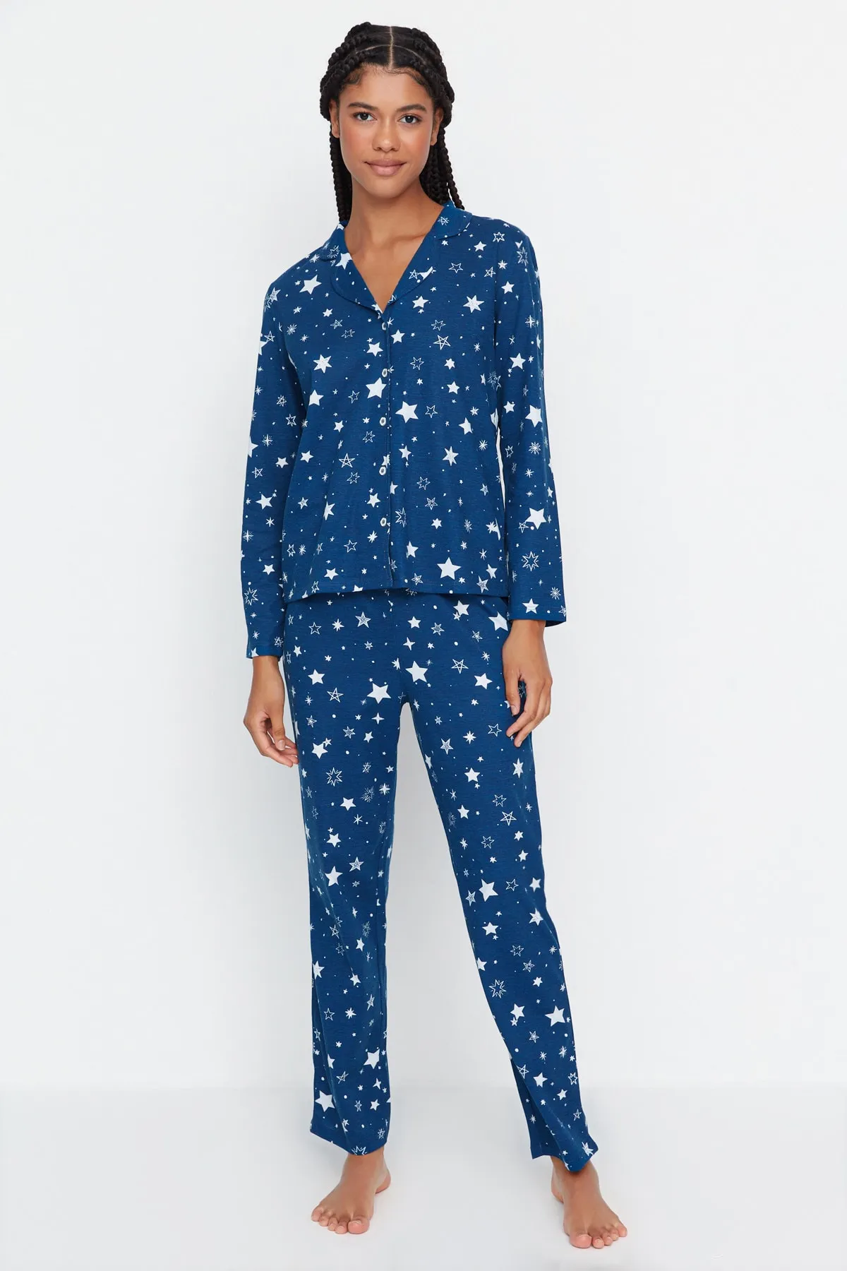 Trendyol Collection  Indigoblaues Pyjama-Set mit Sternmuster THMAW23PT00150