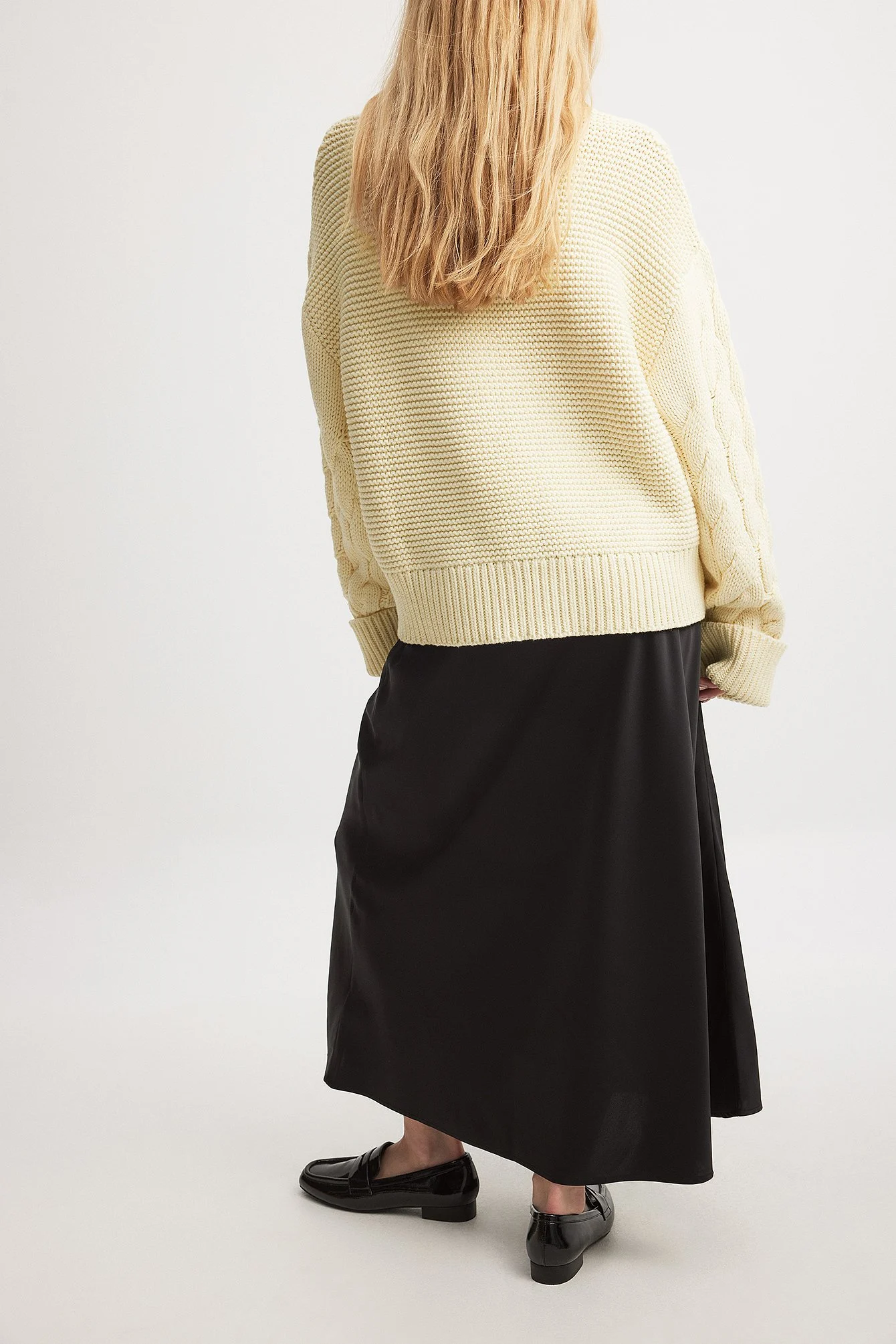 Oversized-Strickpullover mit Zopfmuster
