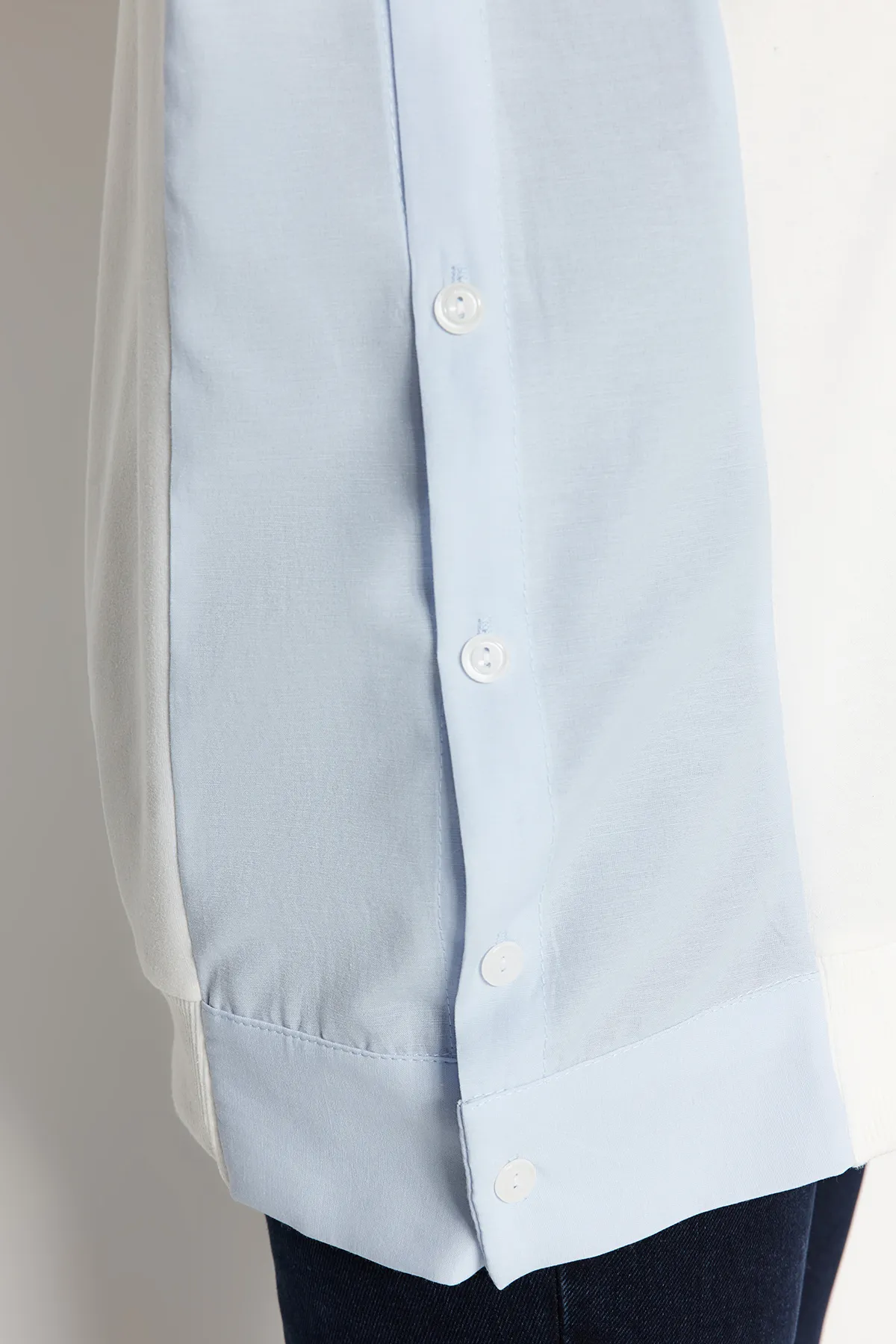 Trendyol Modest  Ecrufarbene, gewebte, gestrickte Tunika TCTSS23UK00092