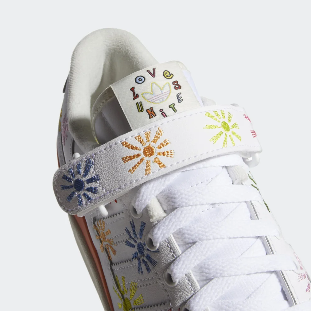 adidas Forum Low Pride GW2416 / weiss