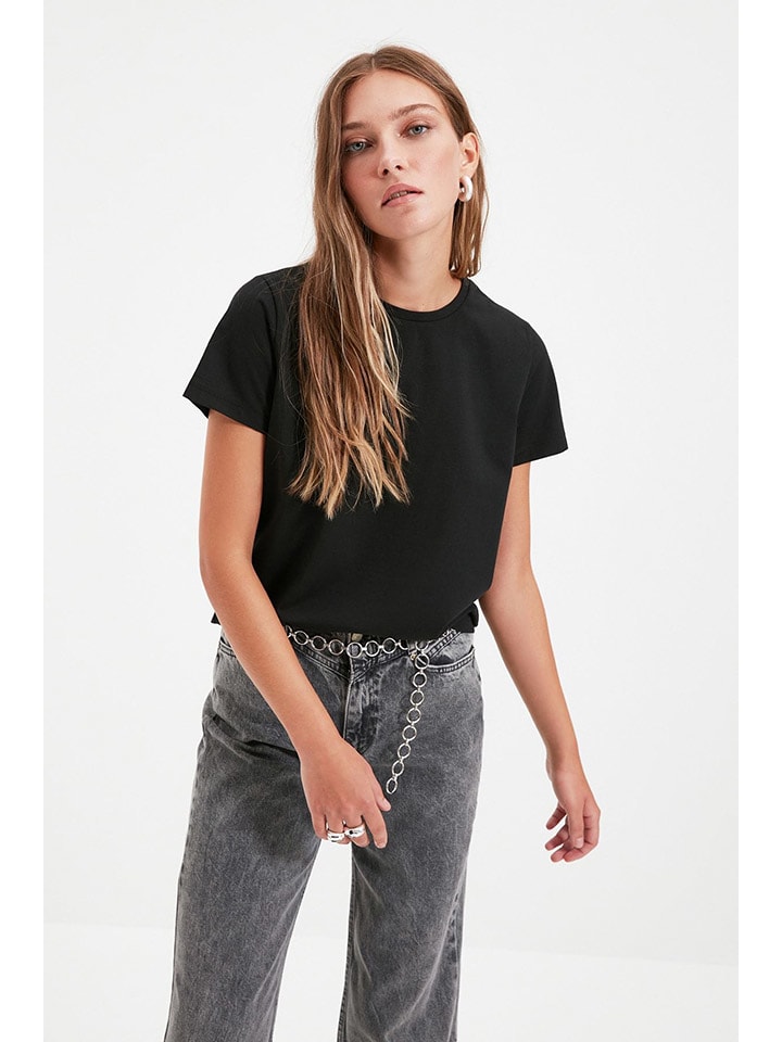 trendyol 2er-Set: Shirts in Schwarz/ Weiß günstig kaufen