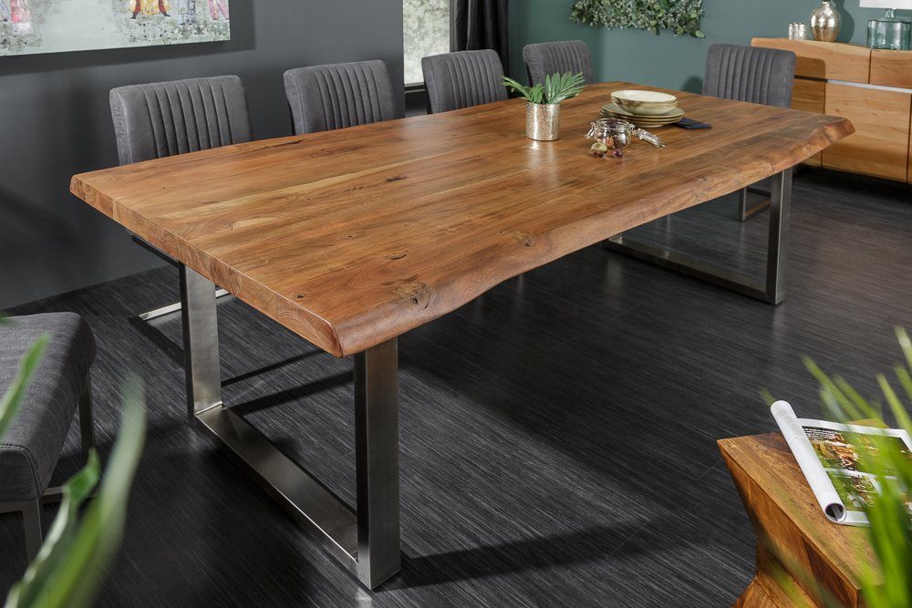 riess-ambiente Baumkantentisch MAMMUT NATURE 200cm honigfarben (natur) / silber (Einzelartikel, 1-St), Massivholz · Edelstahl · Kufen · 6cm Platte · lackiert · Esszimmer