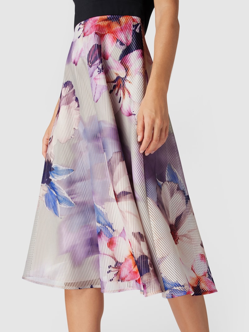 Cocktailkleid mit floralem Muster in marineblau