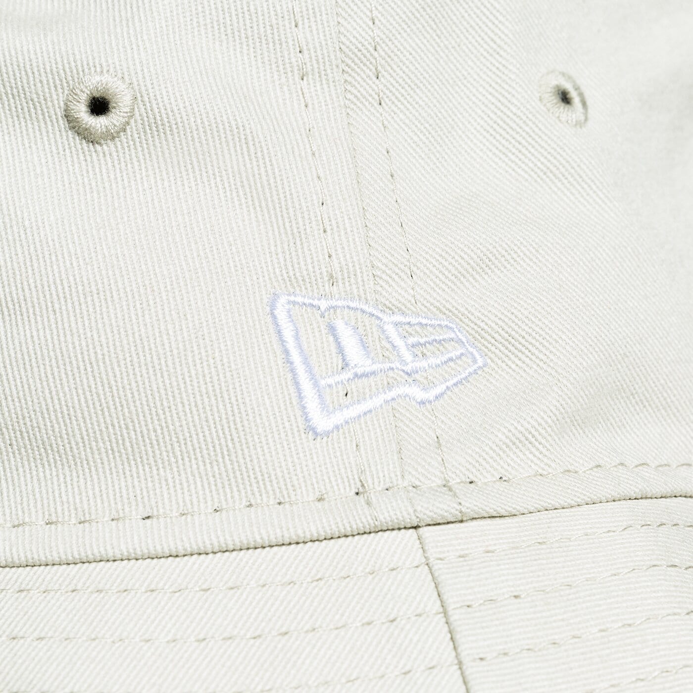 NEW ERA HUT NE ESS TAPERED BUCKET STN NEW ERA STN Beige