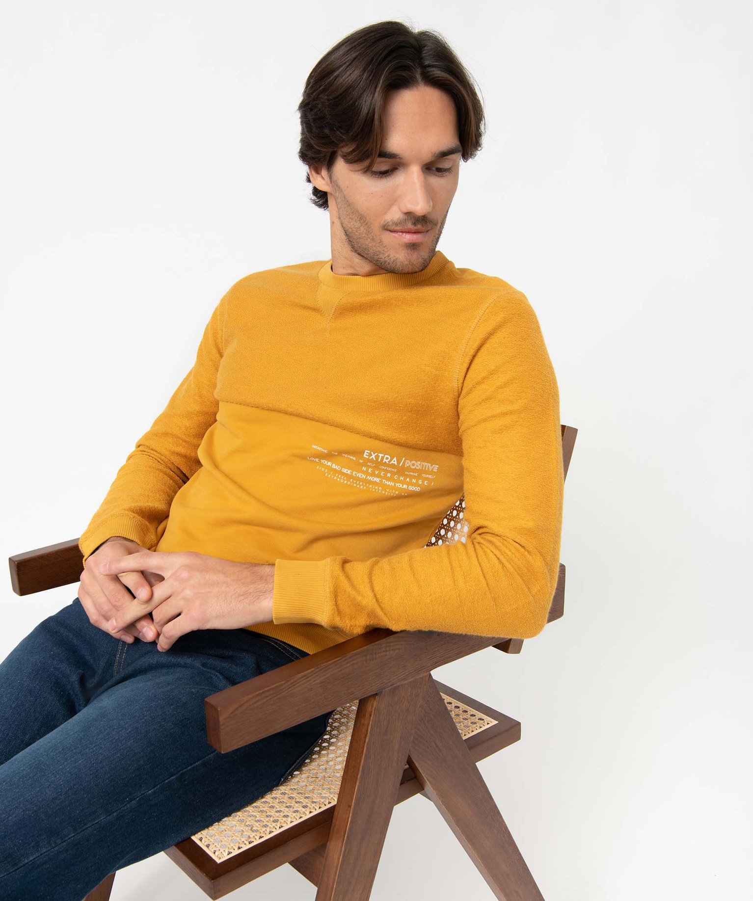 Sweat homme bi-matières avec inscription jaune | GEMO