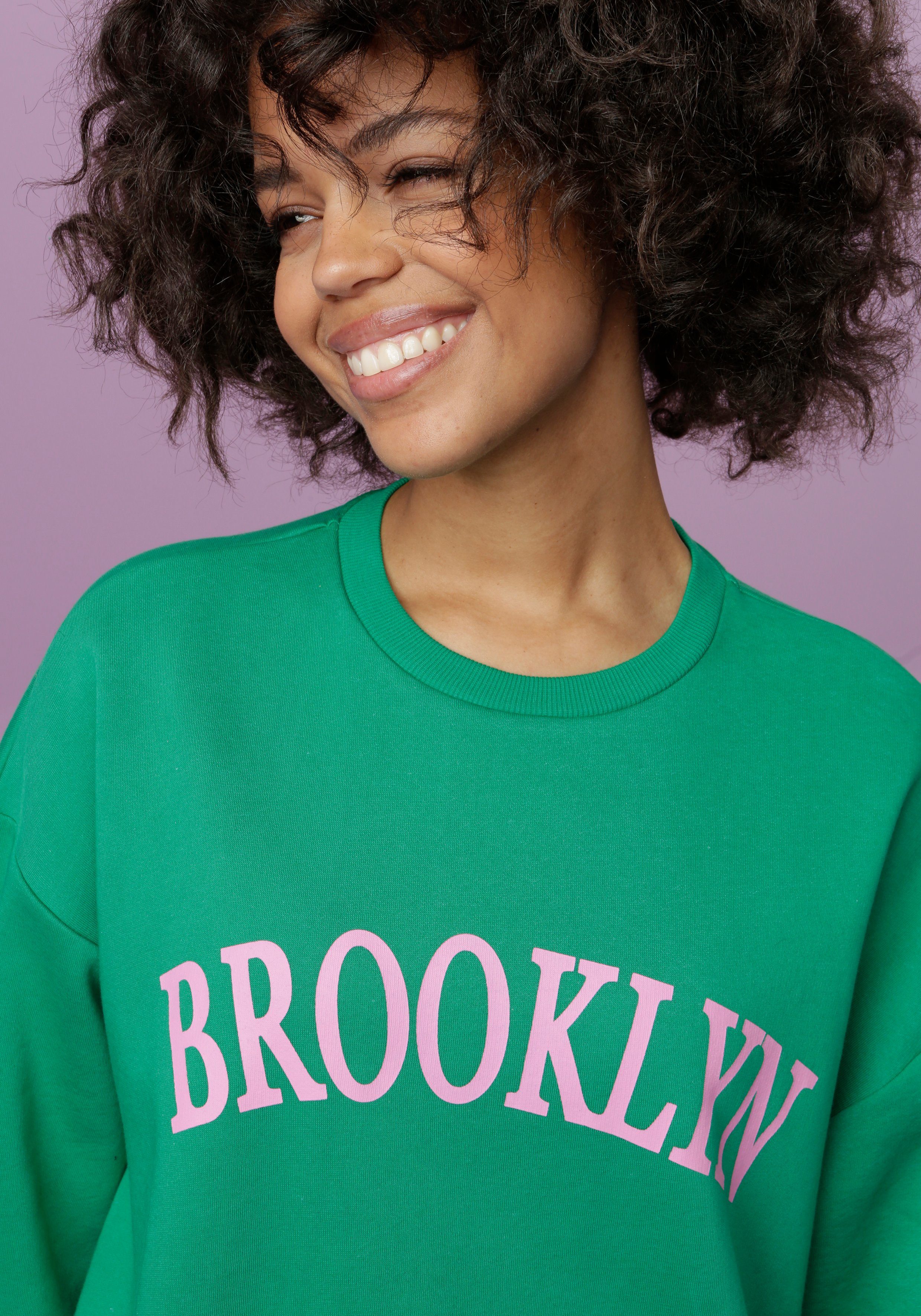 Aniston CASUAL Sweatshirt in Knallfarben und coolen Schriftzügen