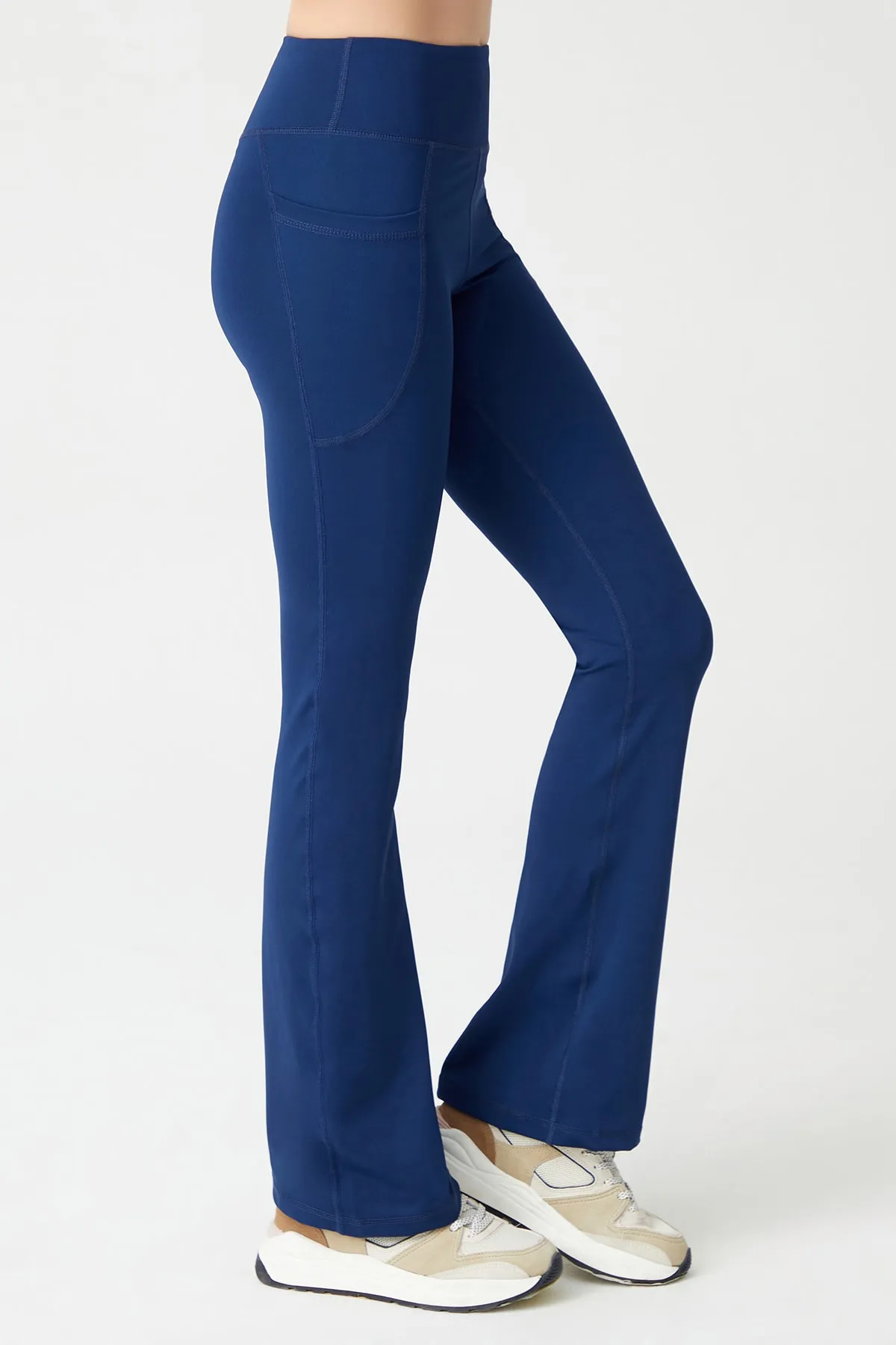 LOS OJOS  Marineblaue, glättende Bootcut-Strumpfhose mit ausgestelltem Bein und doppelter Tasche und hoher Taille für Damen
