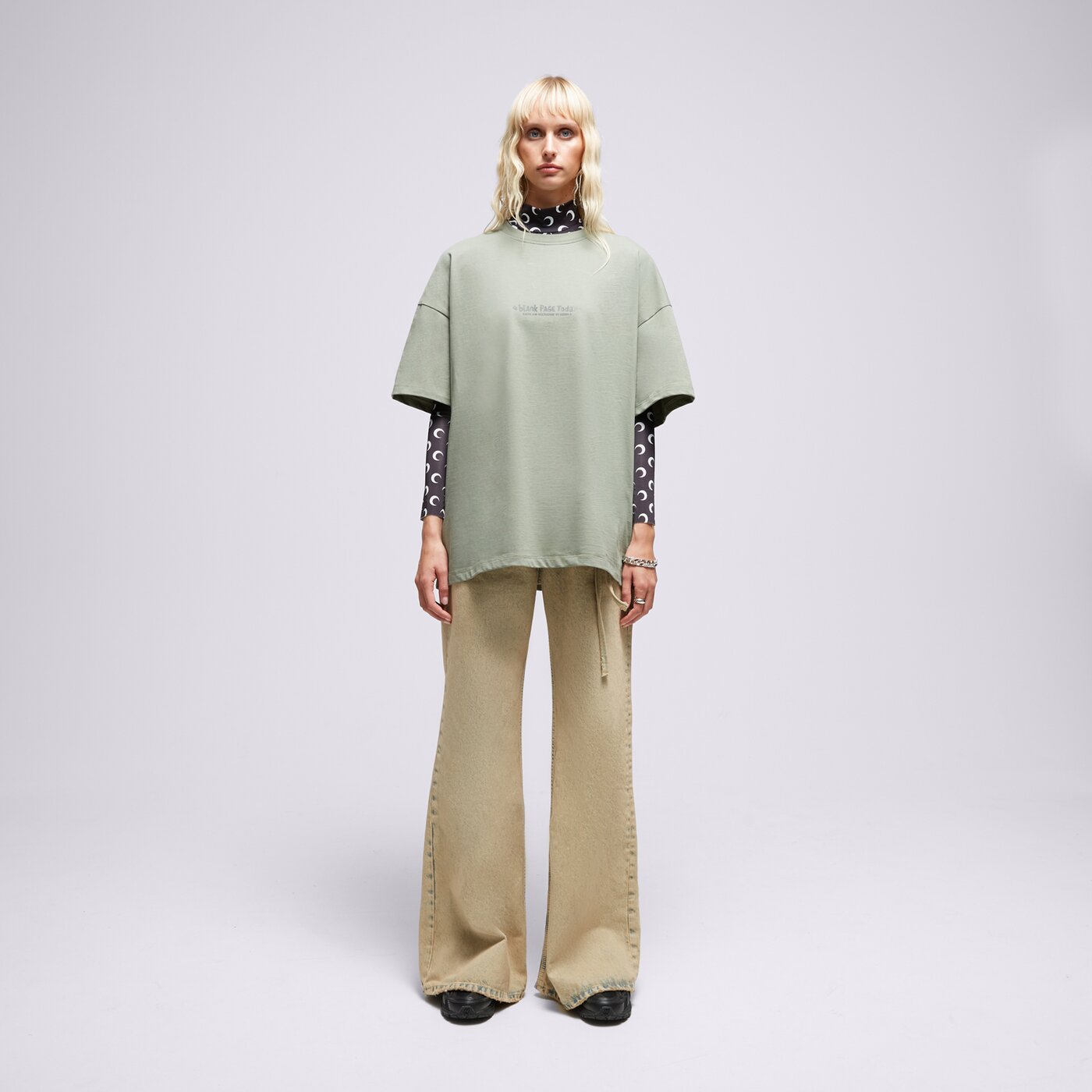 S.NOW JOB SIZEER T SHIRT “BLANK PAGE”-OLIVE Grün