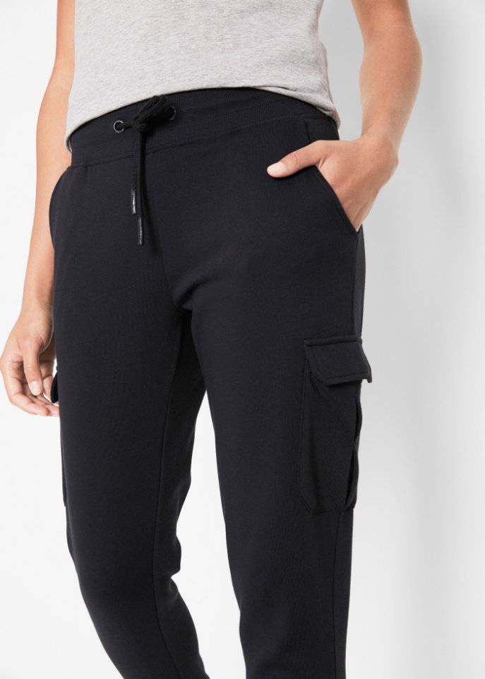 Jogginghose mit Cargotaschen, knöchelfrei