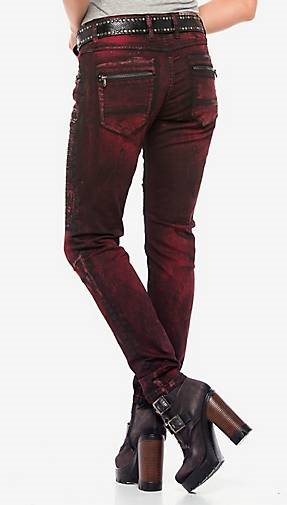 Cipo & Baxx Jeans mit ausgefallenem Nietenbesatz in Slim Fit