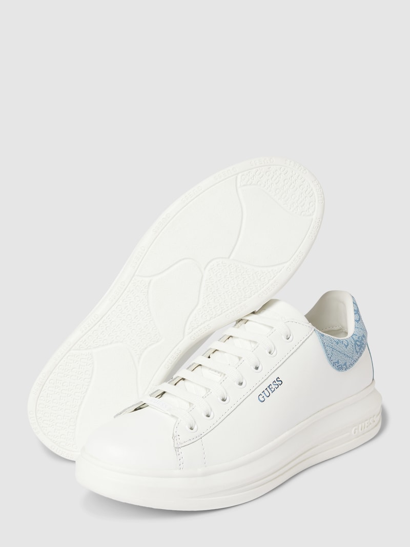 Sneaker mit Label-Print Modell 'VIBO' in weiß