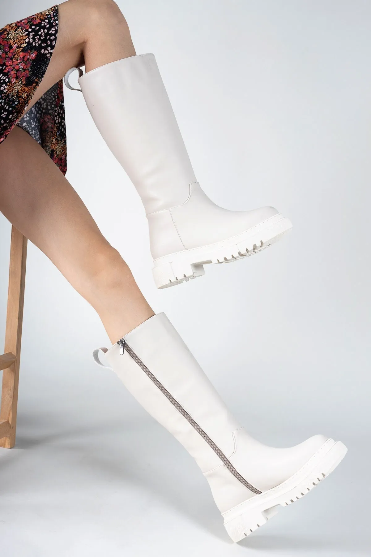 Riccon  Beigefarbene Damenstiefel 0012360