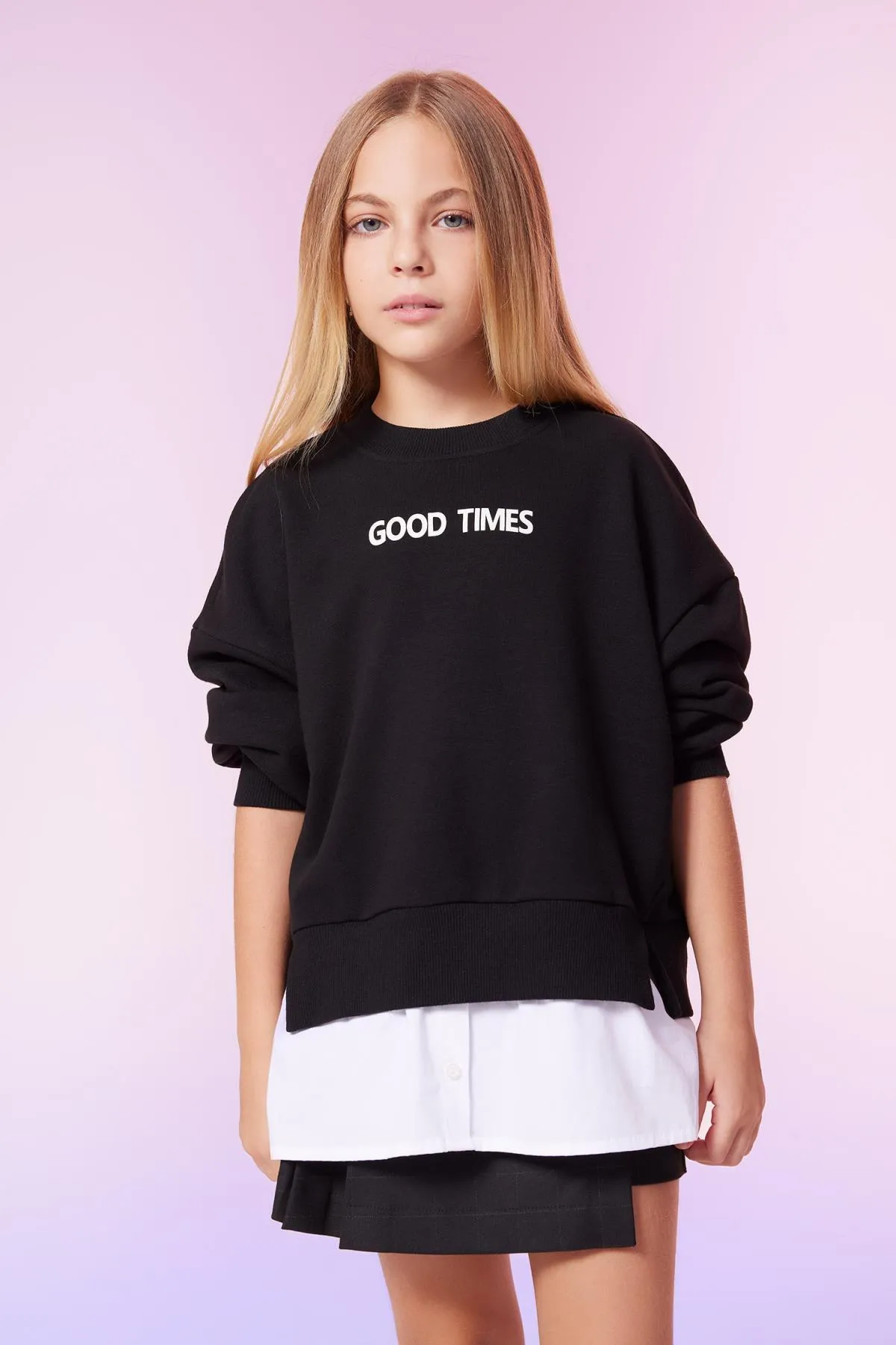 DeFacto  Weiches, dickes Sweatshirt mit Rundhalsausschnitt und Oversize-Passform für Mädchen A8424a823au