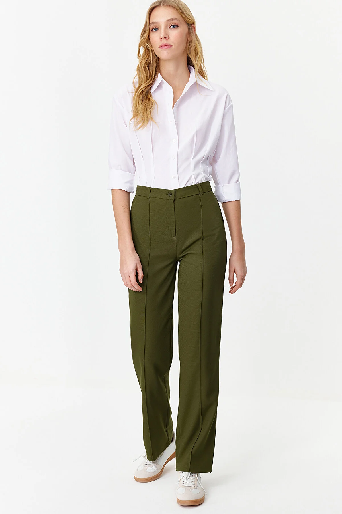 Trendyol Collection  Khakifarbene gerade/gerade geschnittene, hoch taillierte, gerippte Webhose mit Nähten TWOSS21PL0093