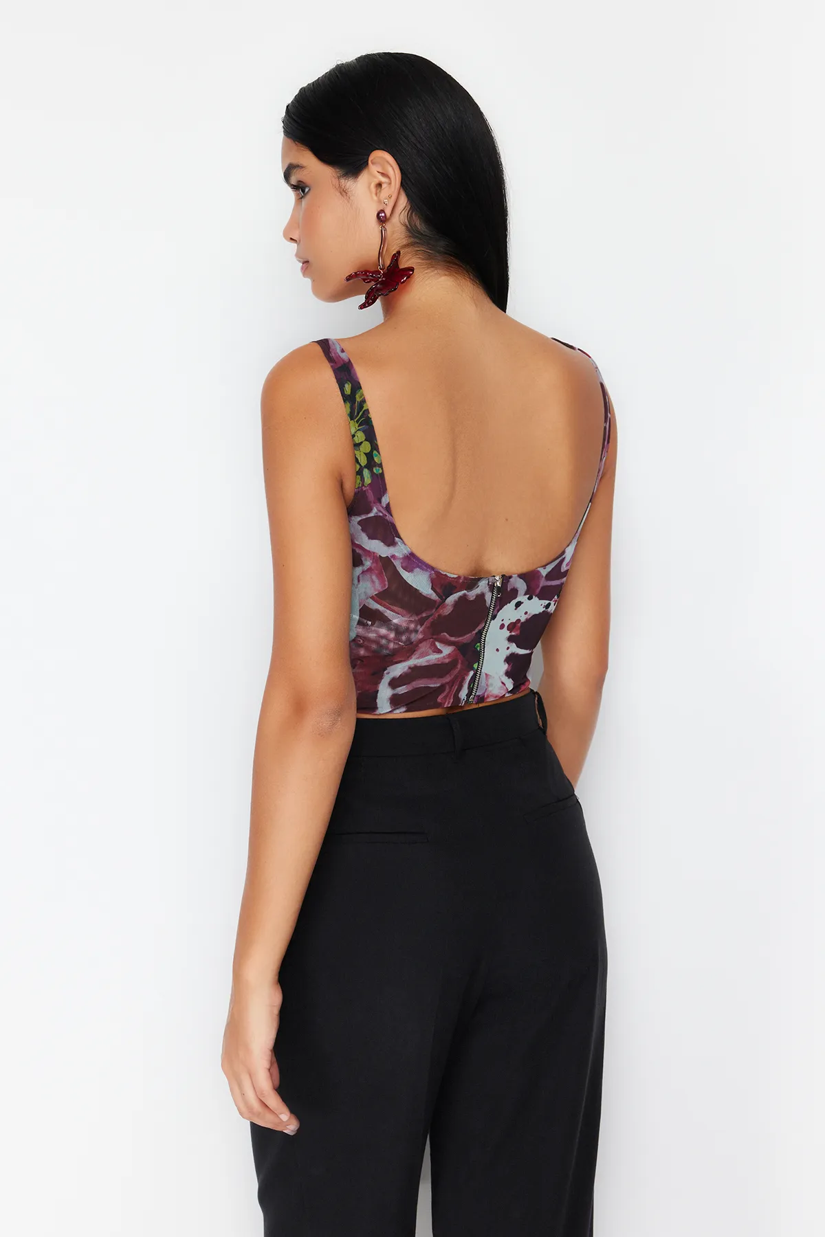 Trendyol Collection  Mehrfarbiges Tüll-Bustier mit tailliertem Strickkorsett-Detail