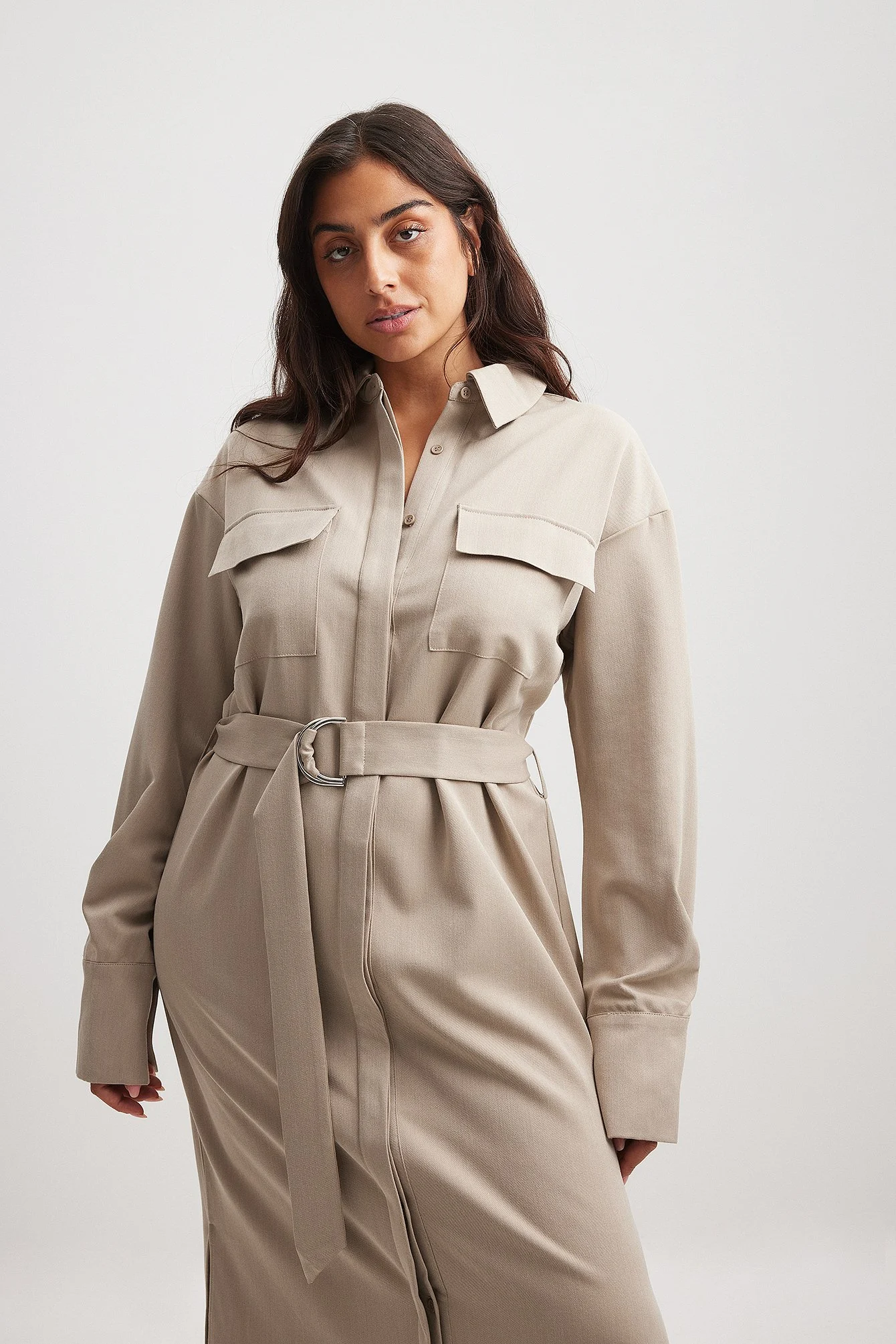 Midi-Hemdkleid mit Gürtel