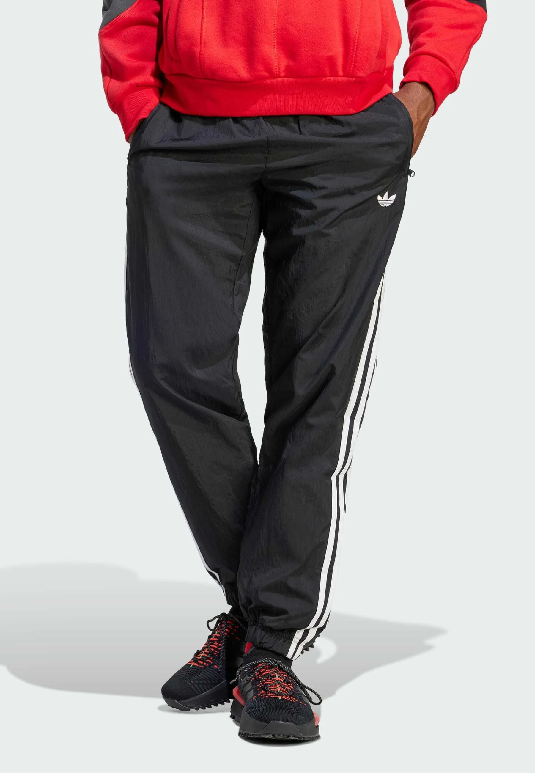Pantalones deportivos adidas Originals