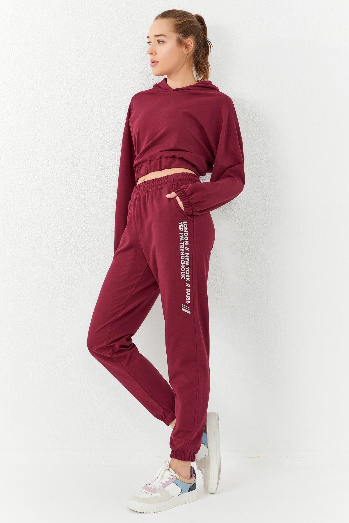 TOMMY LIFE Freizeitanzug (2-tlg), mit tailliertem elastischem Schnitt