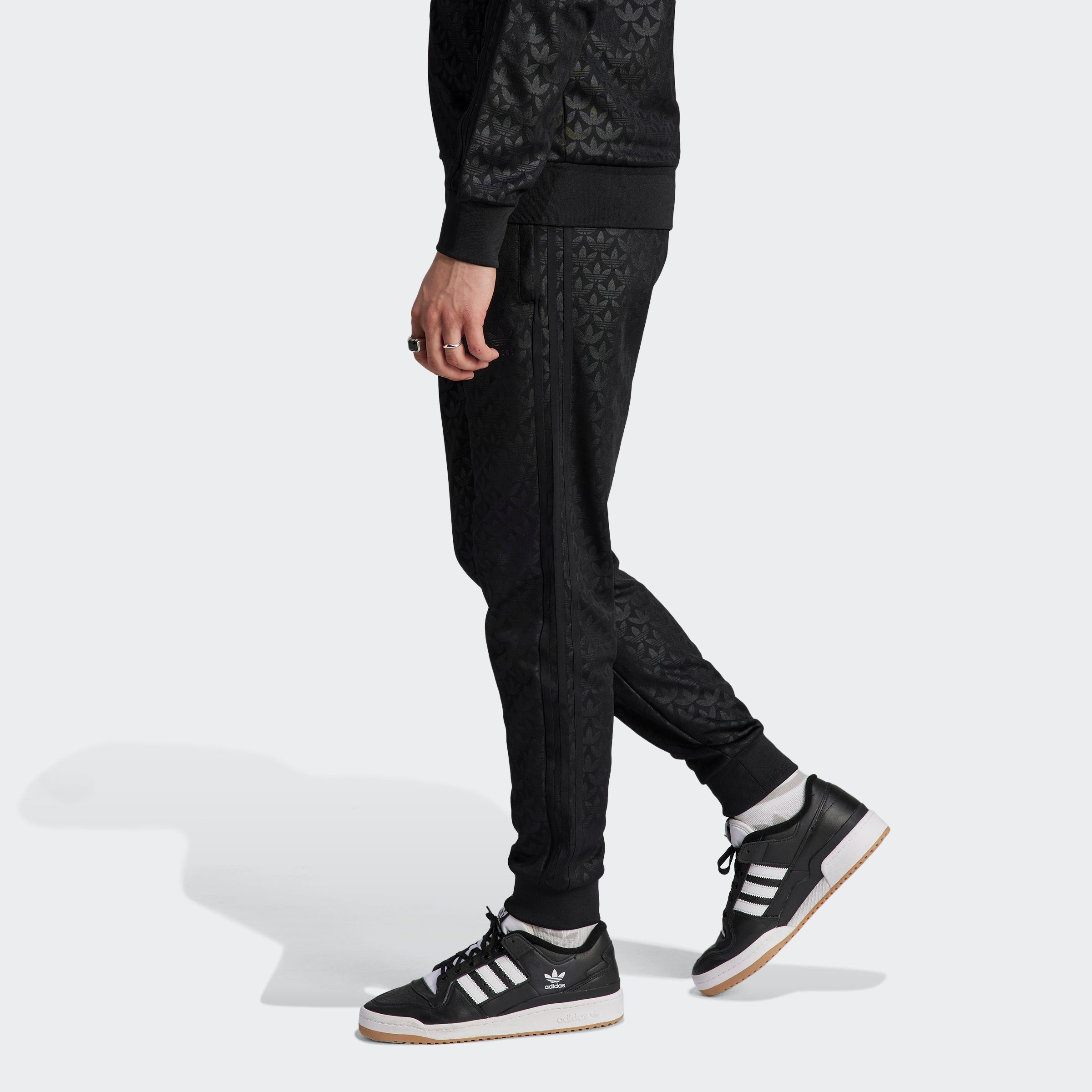 adidas Originals Sporthose GRAPHICS MONOGRAM SST (1-tlg)