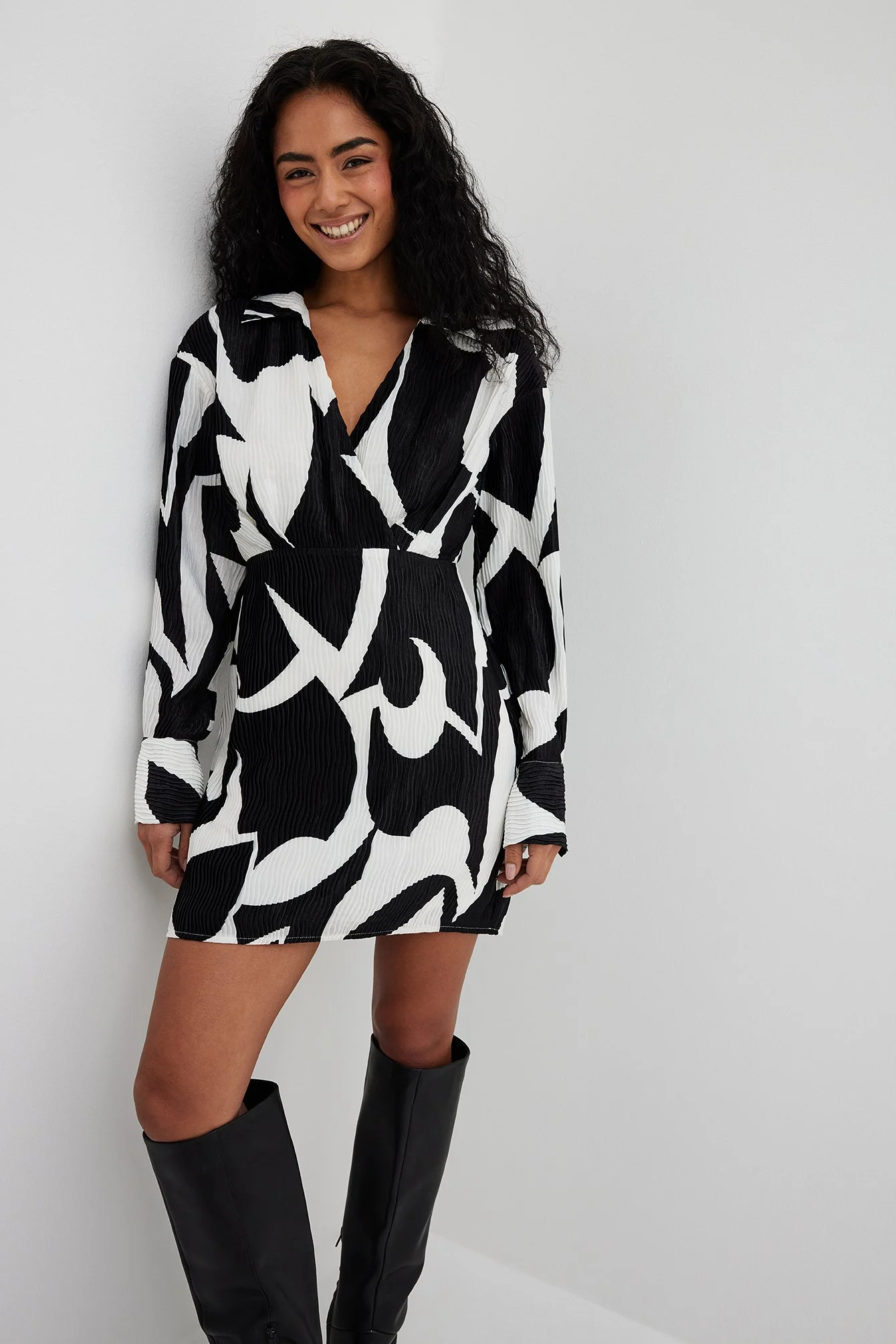 Minikleid mit Overlap