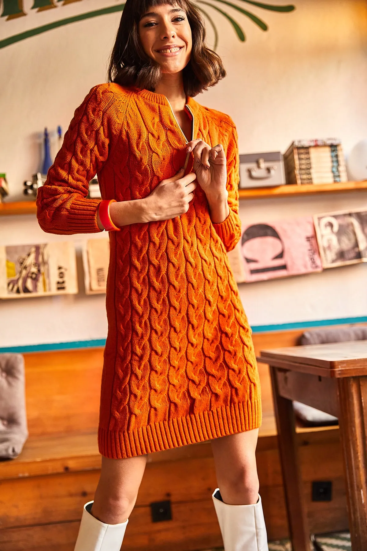 Olalook  Geflochtenes Strickkleid mit orangefarbenem Reißverschluss für Damen ELB-19001362