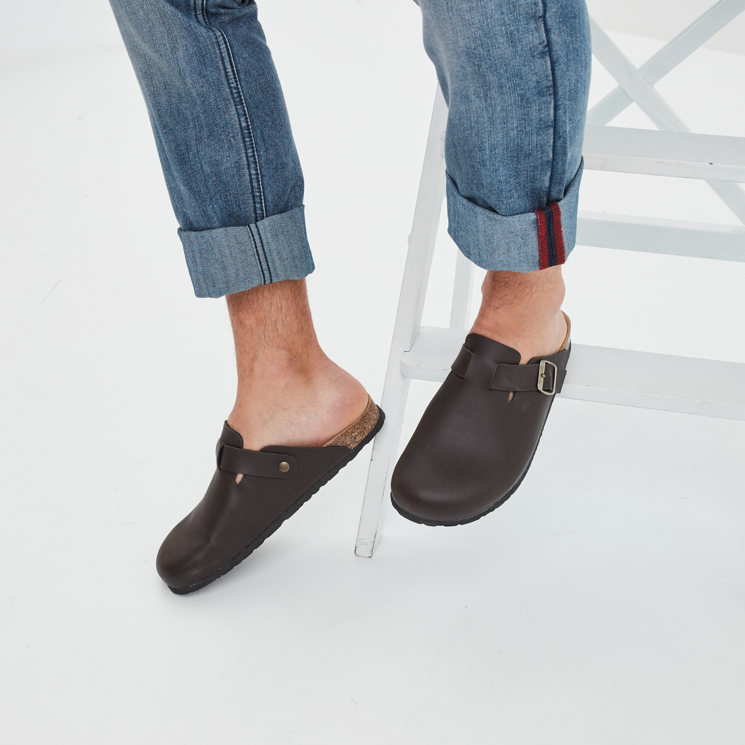 Mules plates en cuir Gabot marron homme | La Halle