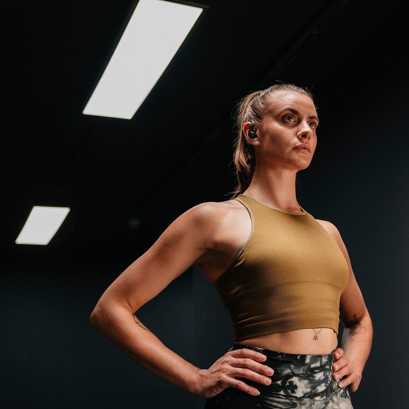 Teufel AIRY SPORTS TWS wireless In-Ear-Kopfhörer (Smarte Touch-Steuerung an der Ohrmuschel für Musiksteuerung, Telefonannahme, Sprachassistent und Lautstärke, Sprühwassergeschützt nach IPX3, resistent gegen Regen, Schmutz und Staub)