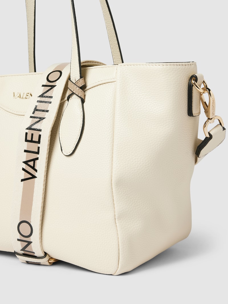 Handtasche mit Label-Detail in offwhite