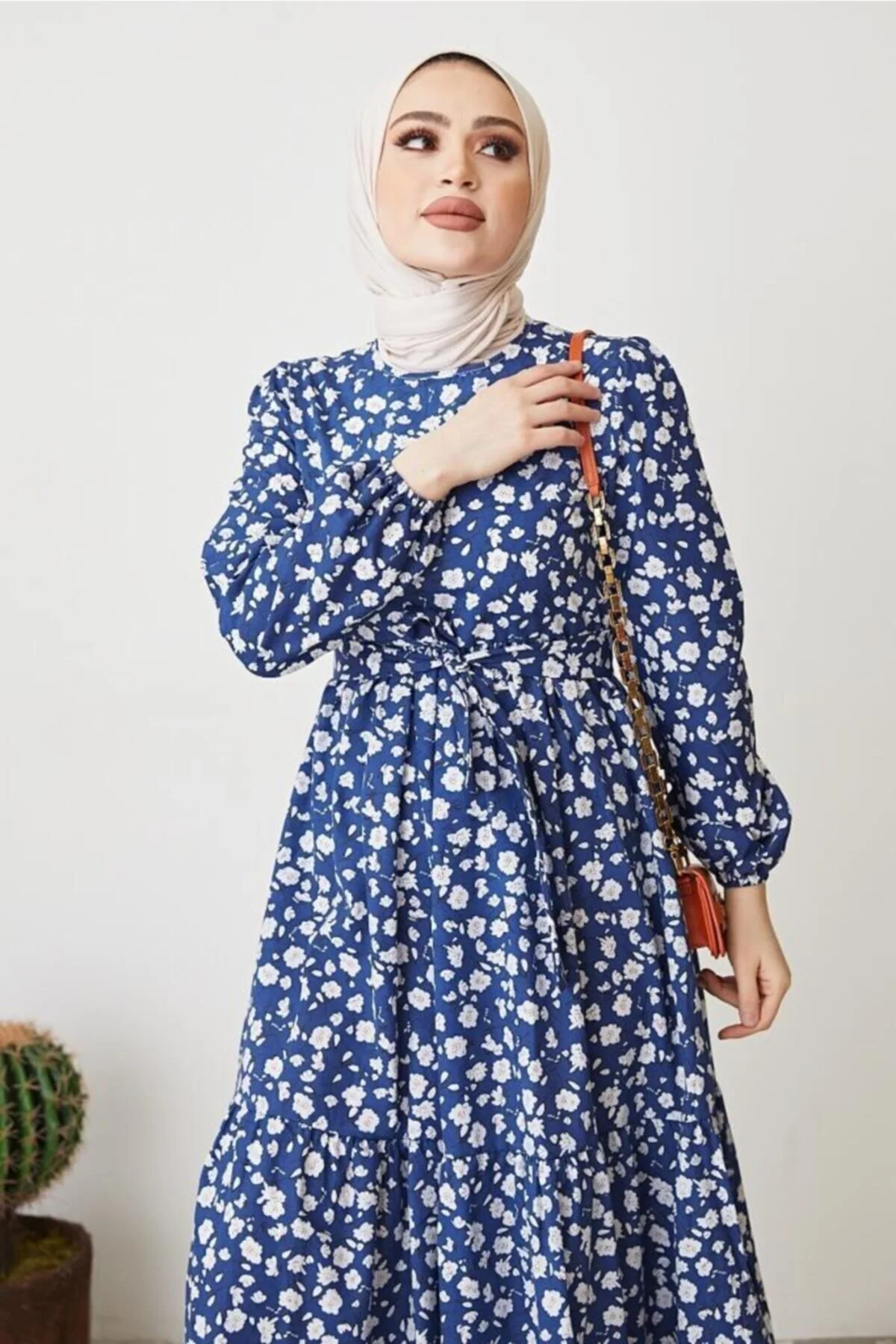 benguen  400 Kleid mit Gänseblümchenmuster Indigo