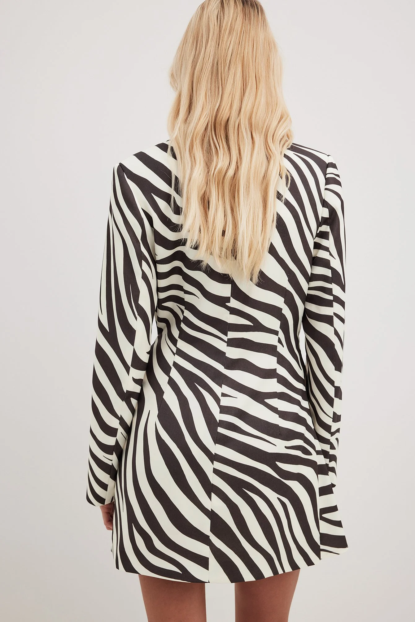 Blazerkleid mit Schulterpolstern