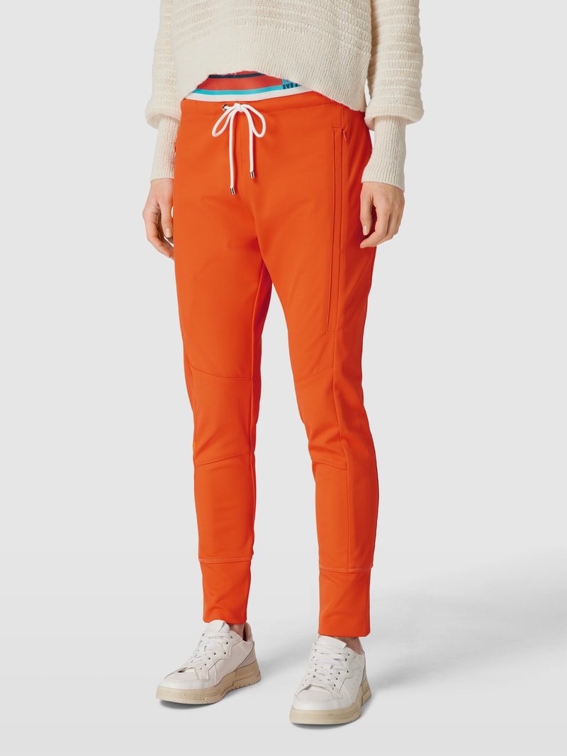 Sweatpants mit Teilungsnähten Modell 'FUTURE 4.0' in orange